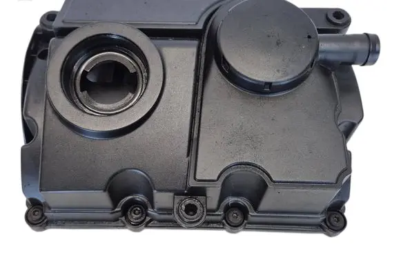 Volkswagen Polo IV 9N3 Rocker cam cover 045103475E 045103469H
