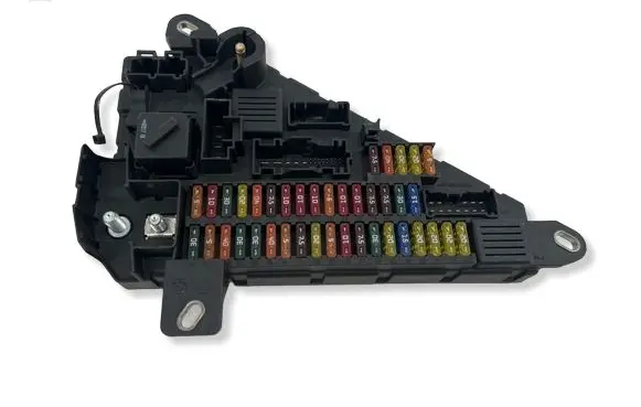 BMW 5 E60 E61 Fuse module 9138830 518956057