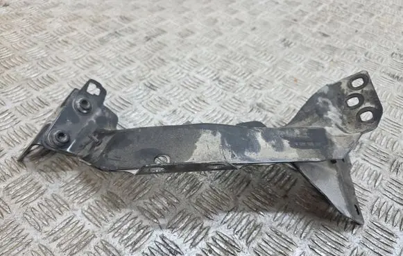 Audi A6 C7 Fender mounting bracket 4G0805463A