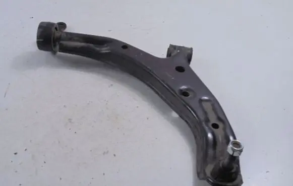 Nissan Almera Tino Front lower control arm/wishbone