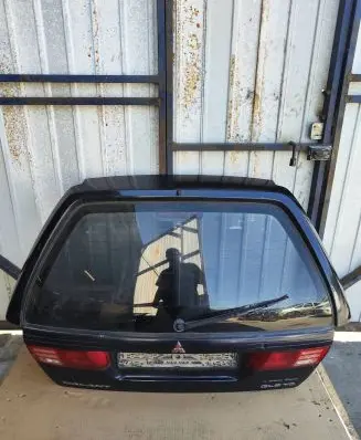 Mitsubishi Galant Tailgate/trunk/boot lid