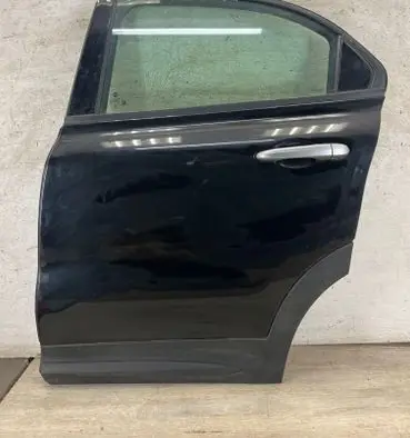 Fiat 500L Rear door 