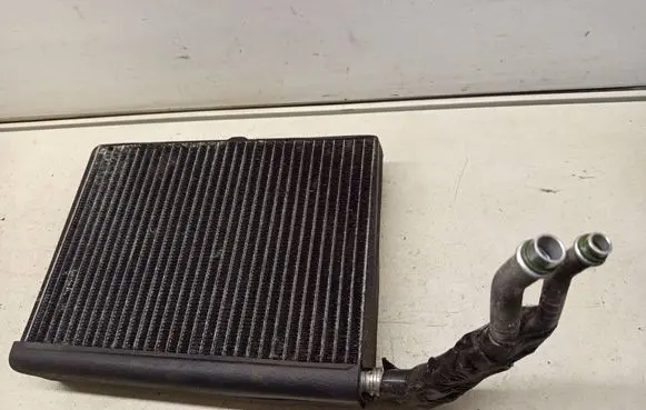 Jeep Grand Cherokee (WK) A/C cooling radiator (condenser) 
