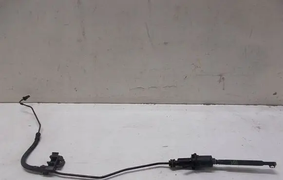 Peugeot 308 Clutch slave cylinder 