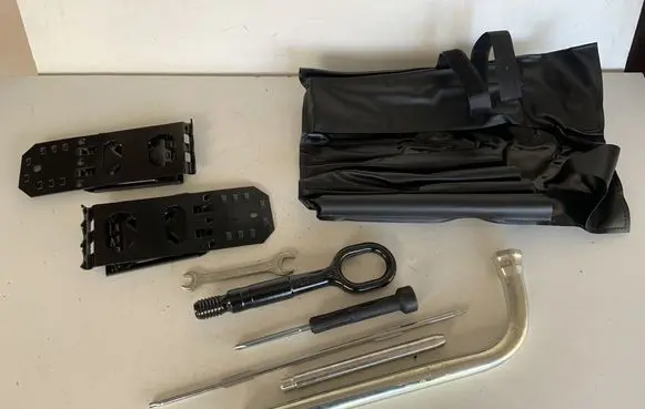 Audi Q5 SQ5 Tool set 8K0805615 8N0012219 7L0012223