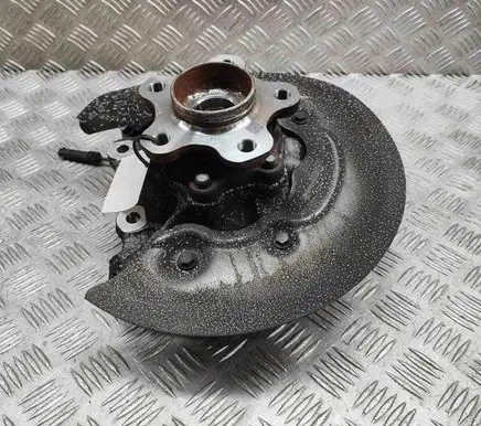 BMW 3 G20 G21 Rear wheel hub 6899304