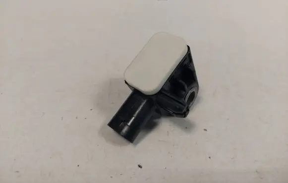 Mercedes-Benz CLA C117 X117 W117 Airbag deployment crash/impact sensor A1668210151