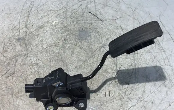 Honda Civic IX Accelerator throttle pedal TV0E0 12096A2 04147481248