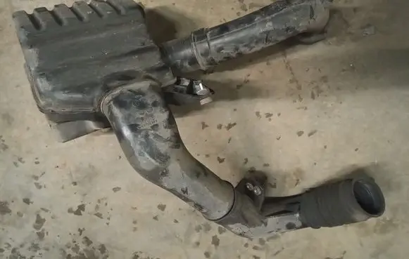 Honda Civic Intake resonator 