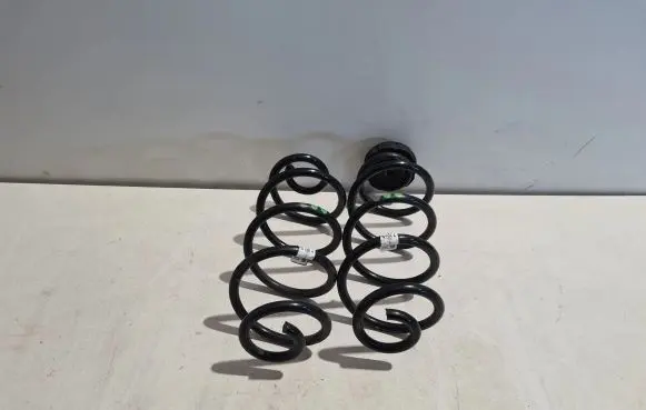 Porsche Macan (95B) Rear coil spring 95B511121F 8K0512297E
