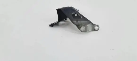 Audi A7 S7 4G Fender mounting bracket 4G8821135D