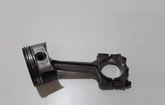 Mazda 3 I Piston with connecting rod