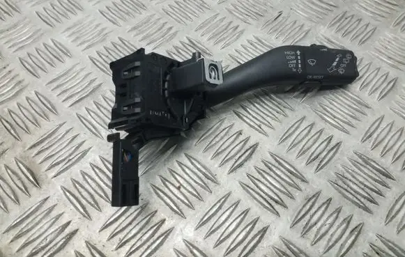 Volkswagen Golf VI Wiper control stalk 1K0953519J