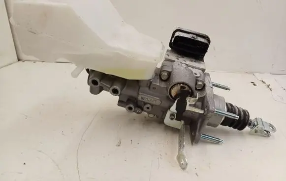 Lexus NX Brake booster 4720078200 23101208