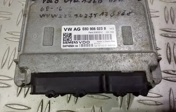 Volkswagen Polo IV 9N3 Engine control unit/module 03D906023B 5WP4050404