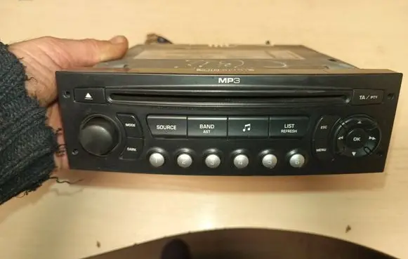 Citroen C4 I Picasso Radio/CD/DVD/GPS head unit 9664513277
