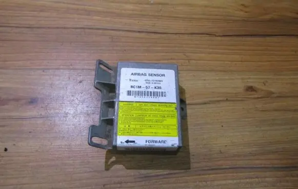 Mazda 323 F Airbag control unit/module bc1m57k30 12192601