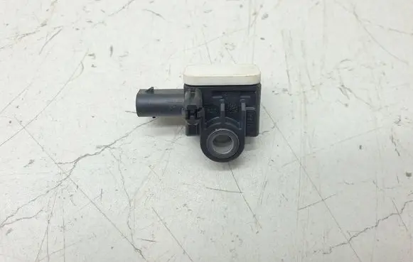 Dodge Durango Airbag deployment crash/impact sensor A1668210151 56054085AA 2286965
