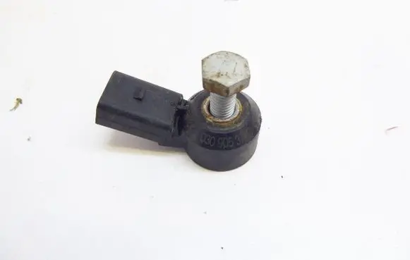 Volkswagen Fox Detonation knock sensor 030905377C