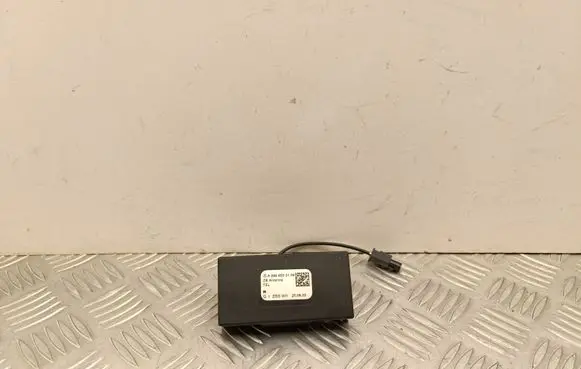 Mercedes-Benz EQC Aerial GPS antenna A2939053100