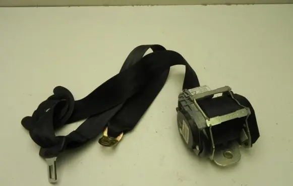 Volkswagen Jetta III Front seatbelt 1K4857705F M1694