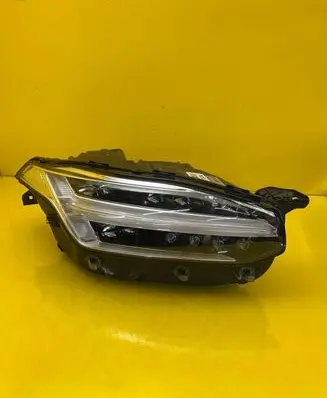 Volvo XC90 Headlight/headlamp 31656990