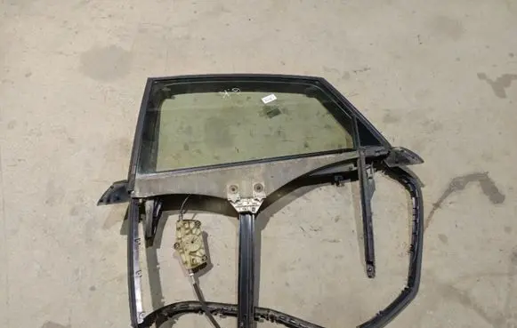 Audi A6 S6 C6 4F Rear door window/glass frame 4F0839461B