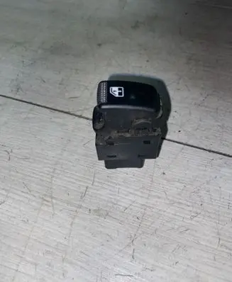 Hyundai Getz Electric window control switch 935801c010ax