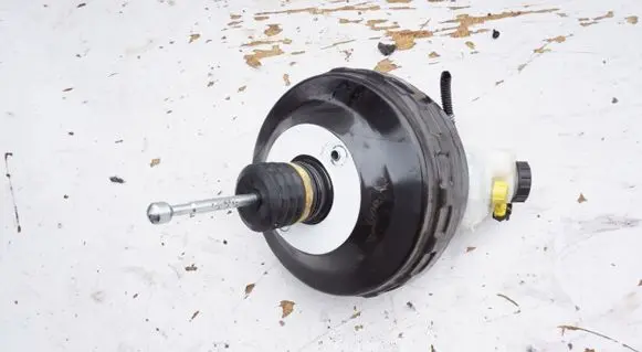 Opel Insignia A Brake booster 13228183