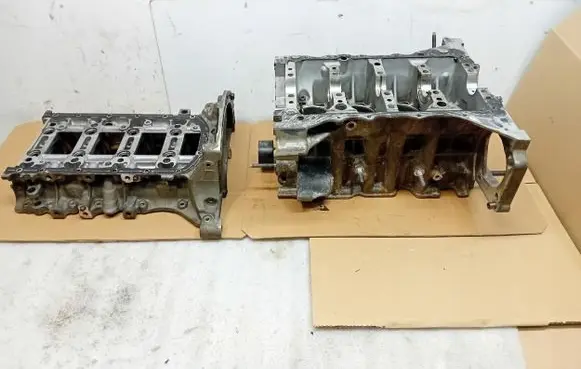 Citroen C4 II Picasso Engine block 9816127510