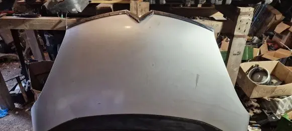 Citroen C4 Grand Picasso Bonnet wind deflector 