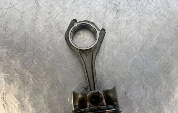 BMW X5M E70 Piston with connecting rod 7603480