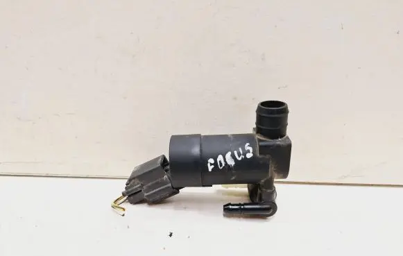 Ford Focus Windscreen/windshield washer pump PA6GB25