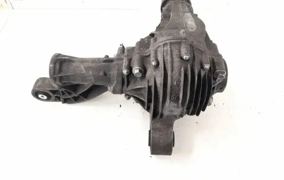 Mercedes-Benz ML W164 Front differential 1643302102