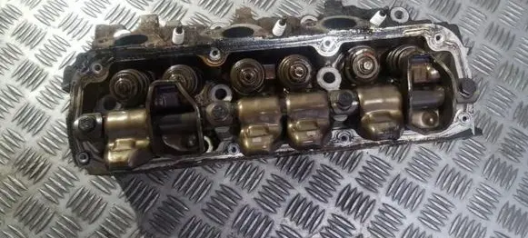 Dodge Grand Caravan Engine head 