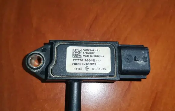 Renault Trafic III (X82) Exhaust pressure sensor 227709604R