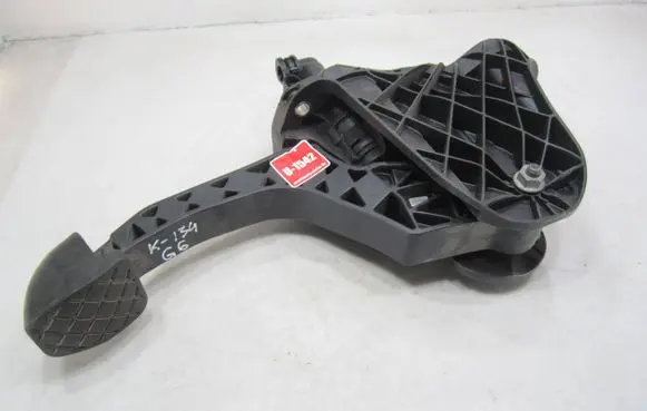 Volkswagen Golf VI Clutch pedal 1K1721059EE