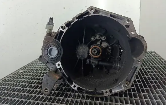 Hyundai i20 (PB PBT) Manual 5 speed gearbox MA1772