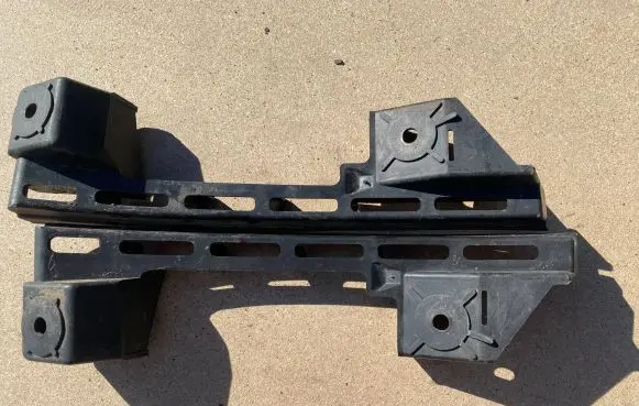 Volkswagen Caddy Front bumper mounting bracket 1T0807889B 1T0807890B