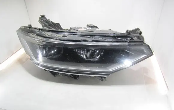 Volkswagen PASSAT B8 Headlight/headlamp 3G1941082P 90175145 9000VF2TTJ40