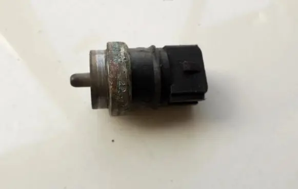 Renault Espace - Grand espace IV Coolant temperature sensor 8200202612