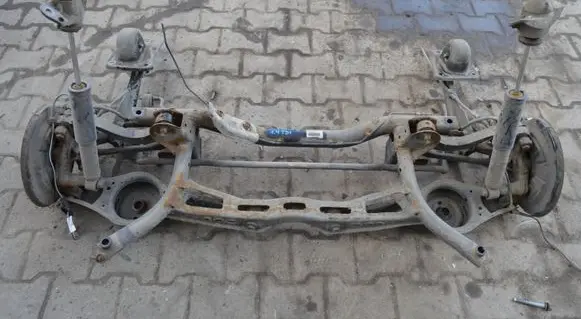 Skoda Octavia Mk2 (1Z) Rear axle beam 