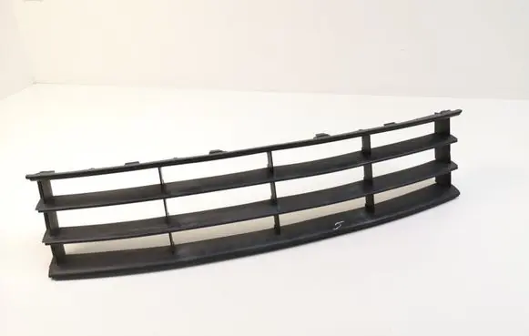 Skoda Octavia Mk2 (1Z) Front bumper lower grill 1Z0853667C