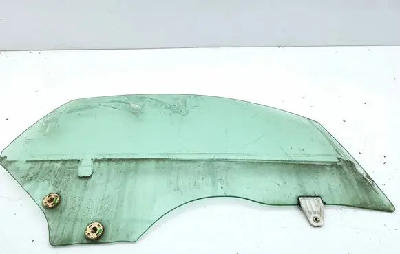 Nissan 350Z Front door window/glass (coupe) 