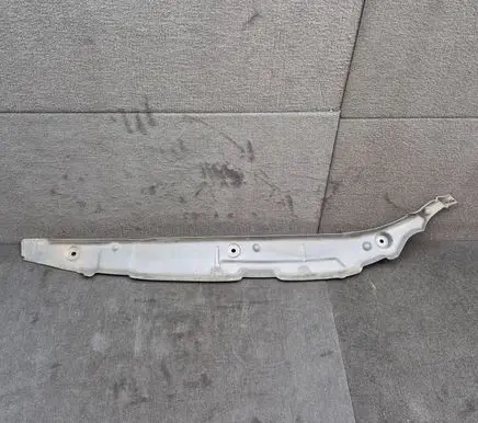 Audi Q8 Fender end trim 4M8821112
