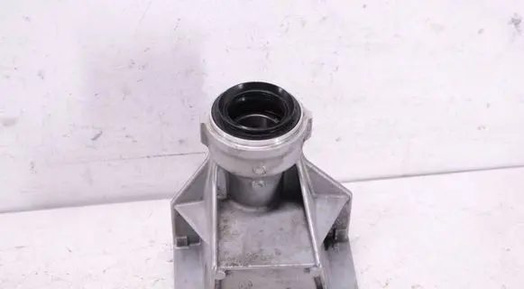 BMW X3 F25 Driveshaft support bearing 7601996 59280110 7601995