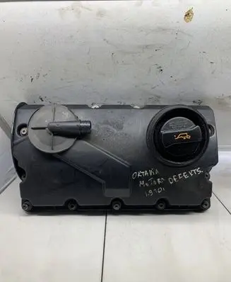 Skoda Octavia Mk2 (1Z) Rocker cam cover 038103475