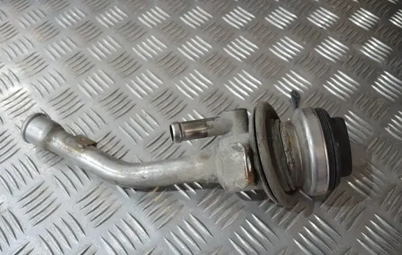 Mercedes-Benz G W463 2nd Gen Fuel tank filler cap A4634701620