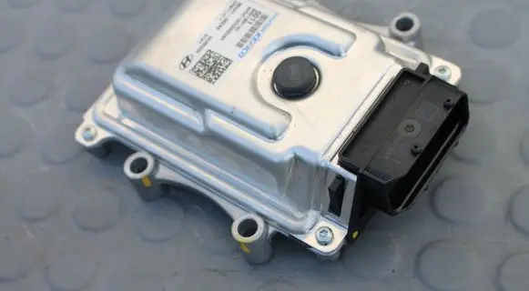 Hyundai i30 Engine control unit/module ECU HYUNDAI9544126EA0 9544126EA0