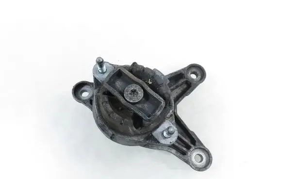 Audi A4 S4 B6 8E 8H Gearbox mounting bracket 8E0399115B